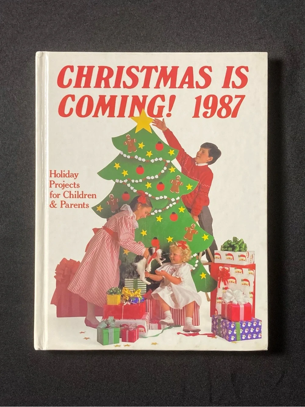 Christmas Is Coming! 1987 by Linda M. Stewart Hardcover Arts & Crafts Book
